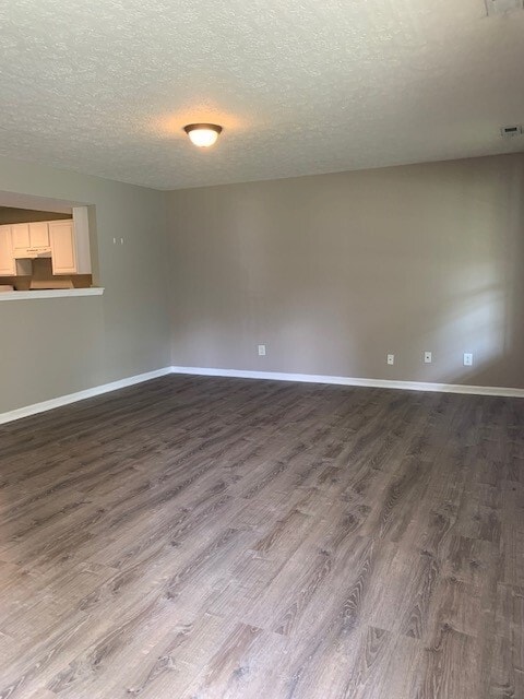 Photo - 806 W 43rd St