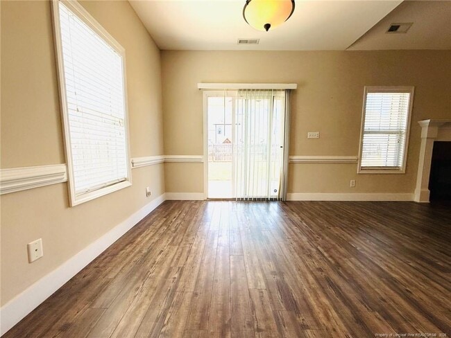 Photo - 848 Bellingham Way