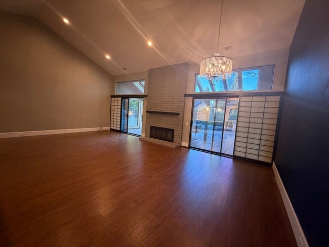 Photo - Gorgeous 3-Bedroom House in Gold River with pool