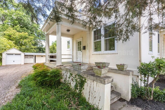 Photo - 1404 Wilmington Ave W