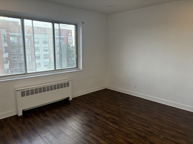 Building Photo - 5475 Westminster Av