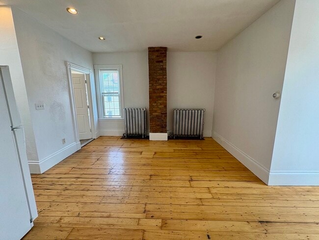 Photo - 361 Adams St Unit 3