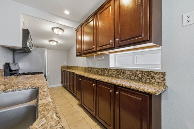 Photo - 126 E Balboa Blvd Unit 126 1/2 East Balboa