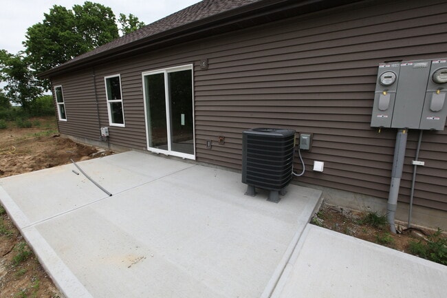 Photo - 3 Bedroom, 2 Bathroom Townhouse in Savanna...