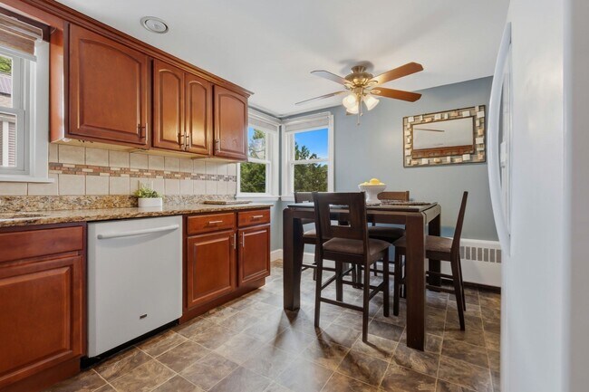 7 Taylor St Unit 2