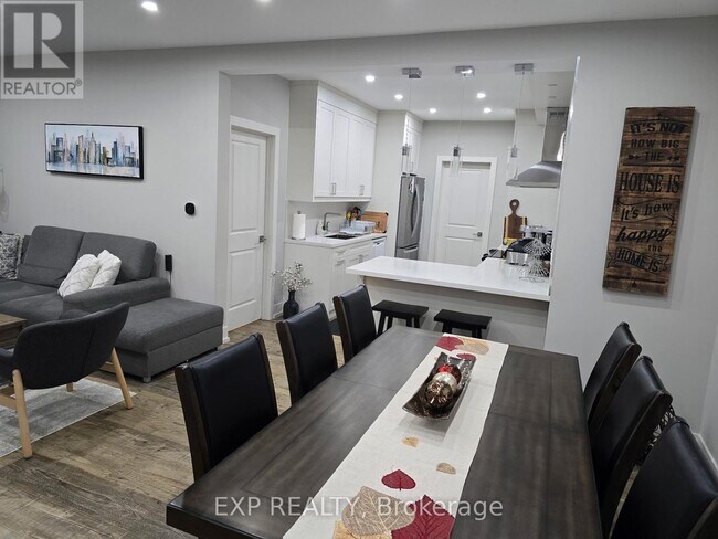 Photo - 4355 Simcoe St