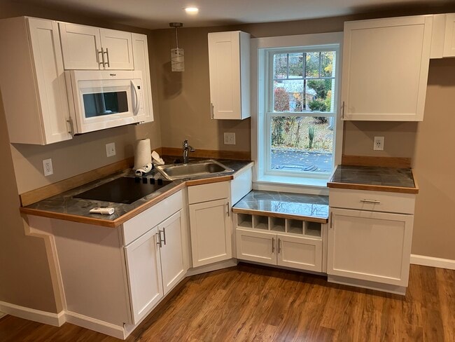 Photo - 51 Mount Vernon St Unit B