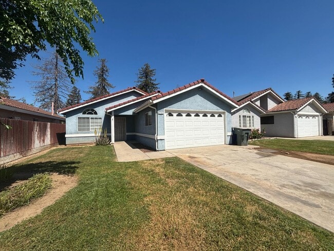 Photo - 5754 W Tenaya Ave