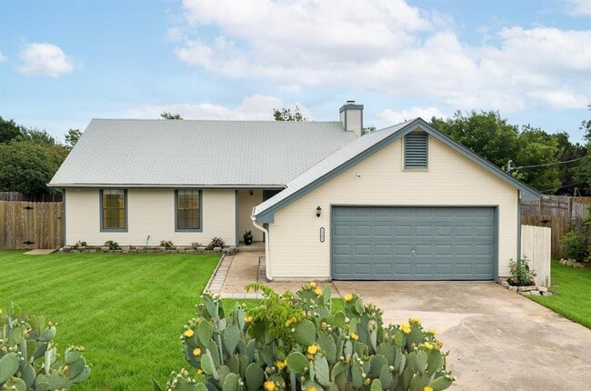 Building Photo - 1702 Ireland Dr