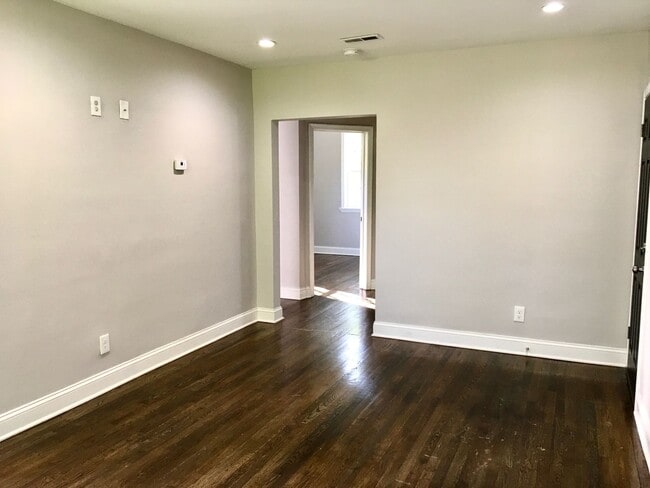 Photo - 1111 Gleneagle Rd Unit 2