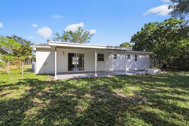 Photo - 4810 NW 19th St