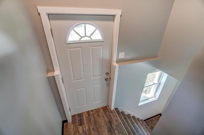 Entrance - 118 Highland Ave Unit #2