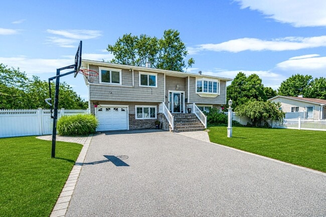Photo - 309 Sunrise Dr