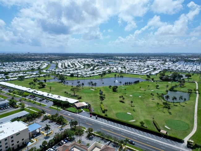 Photo - 127 Leisureville Blvd