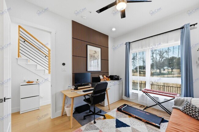 Photo - 2620 Valley View Ln