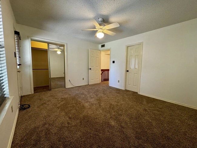 Photo - 2058 Owasso St