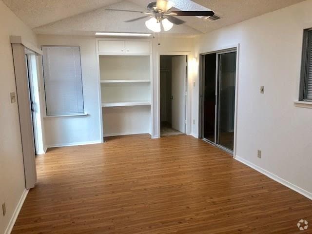 Building Photo - 105 Nicole Cove Rental