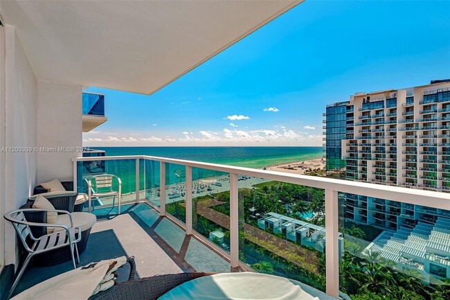 Building Photo - 2301 Collins Ave Unit 1506 Rental