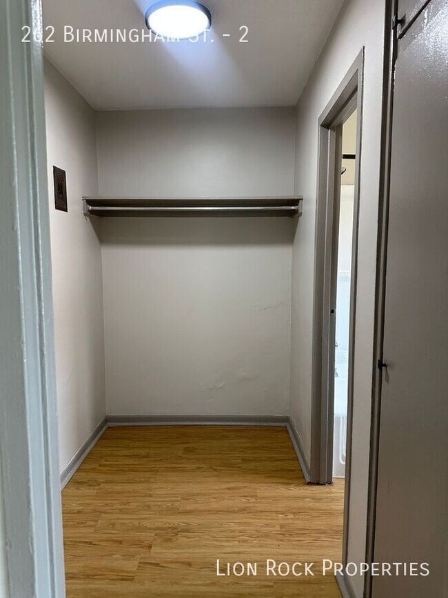 Photo - 262 Birmingham St Unidad 2