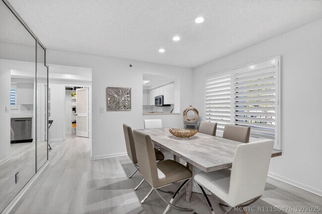 Photo - 15314 Strathearn Dr Unit 11603