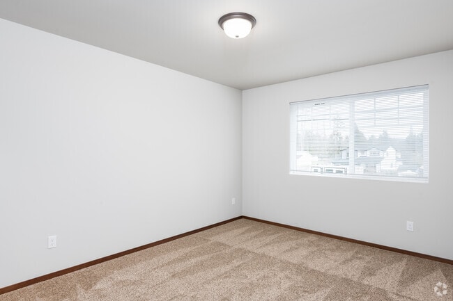1BD 1BA + Den - 745-784SF