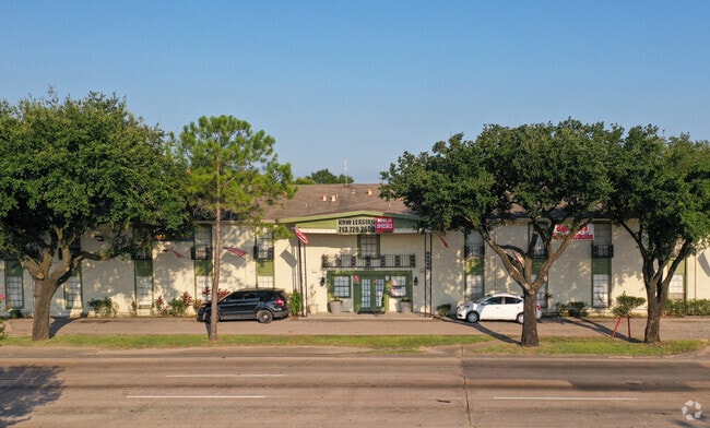 Glen Willow Apartments