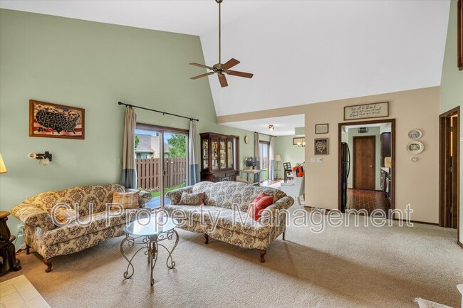 Photo - 1 Lyndhurst Village Ct