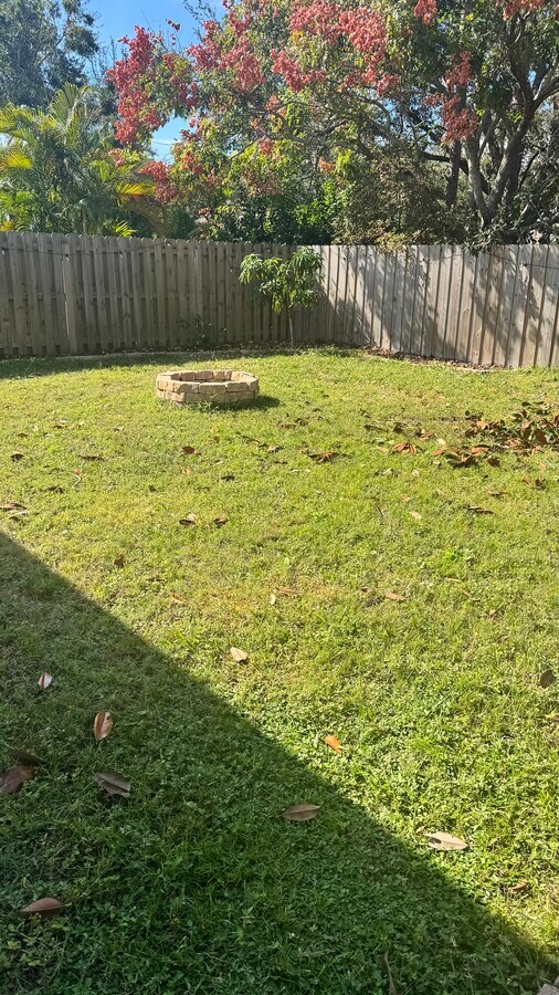 Photo - 480 Bridle Path Way