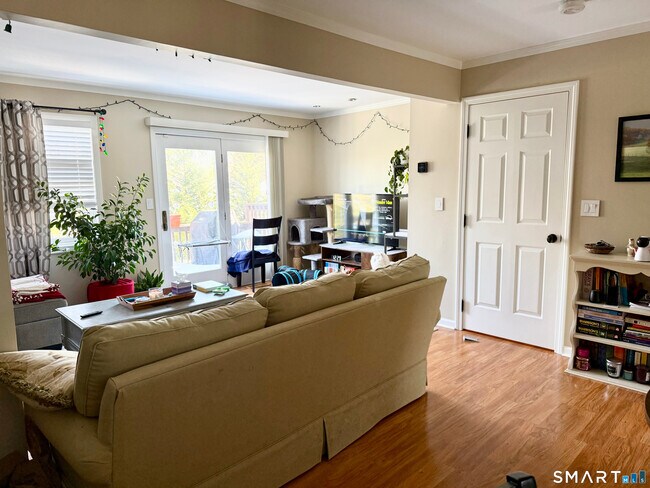 Photo - 133 Clearview Ct