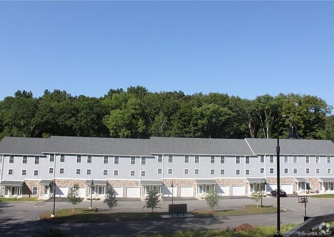 Building Photo - 28 Armstrong Rd Unit APT C20