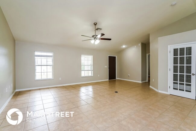 Photo - 3709 Kilarney St