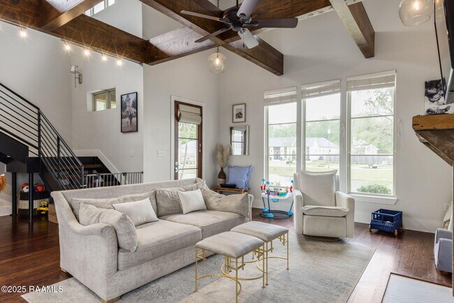 Photo - 112 Avoyelles Dr Casa