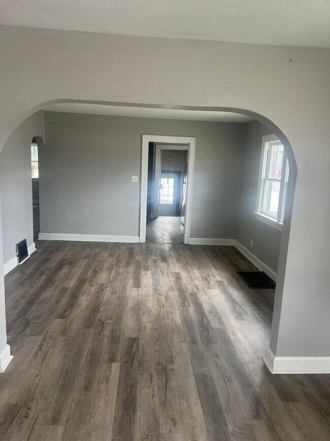 1019-1019 W Memorial Dr Unit 1017 W Memorial