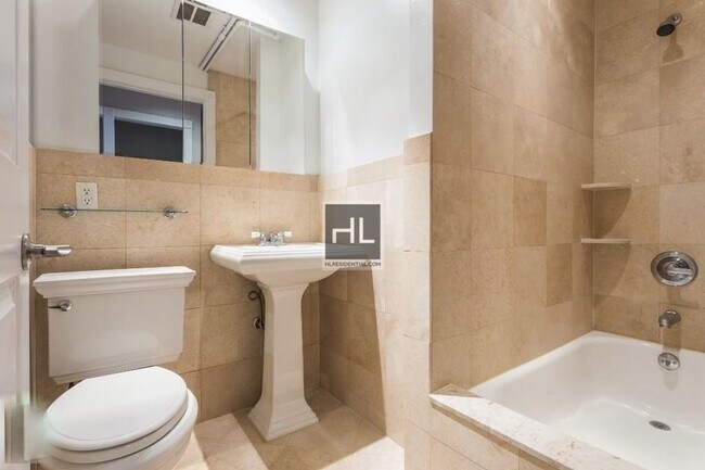 Photo - Avenue A Unidad 8F