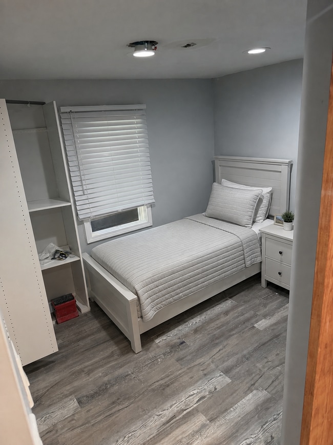 Photo - 2640 Moore St Unidad A