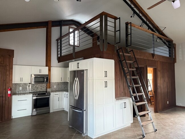 Photo - 11923 Fuller Rd