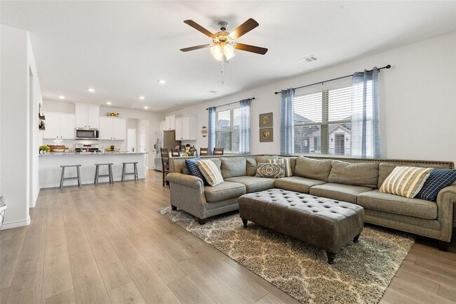 Photo - 1624 Bennington Ln