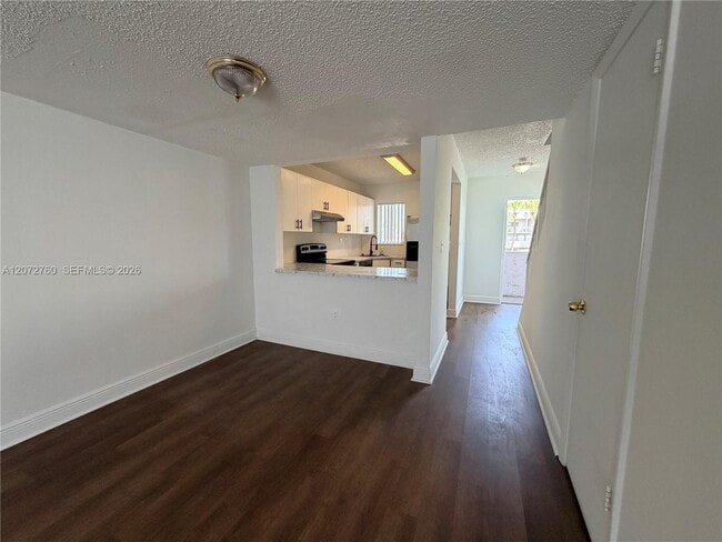 Photo - 2710 W 76th St Unit 206