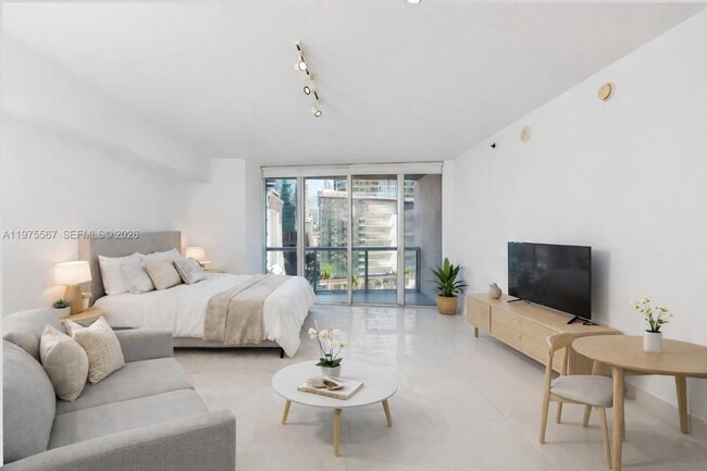 Photo - 475 Brickell Ave Unit 1010