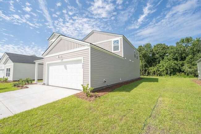 Photo - 142 Geranium Wy