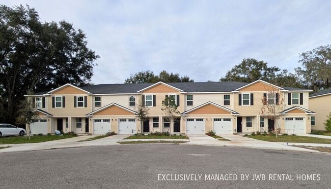 Photo - 8264 Halls Hammock Ct Townhome