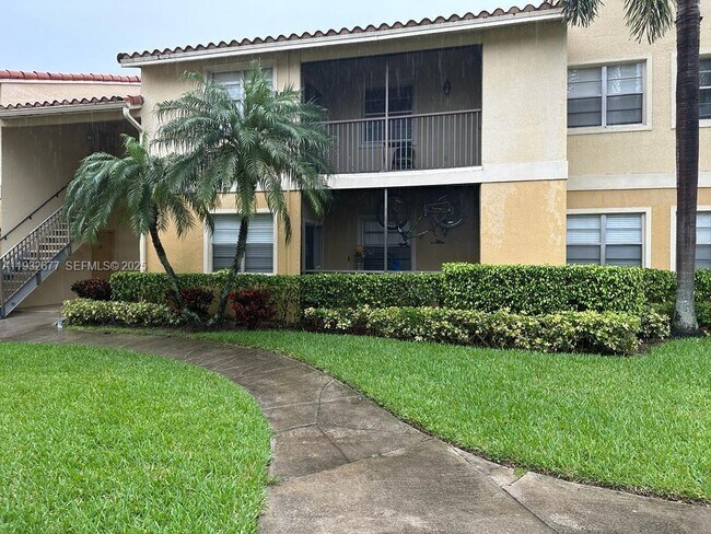 Building Photo - 1247 SW 46th Ave Unit 1311