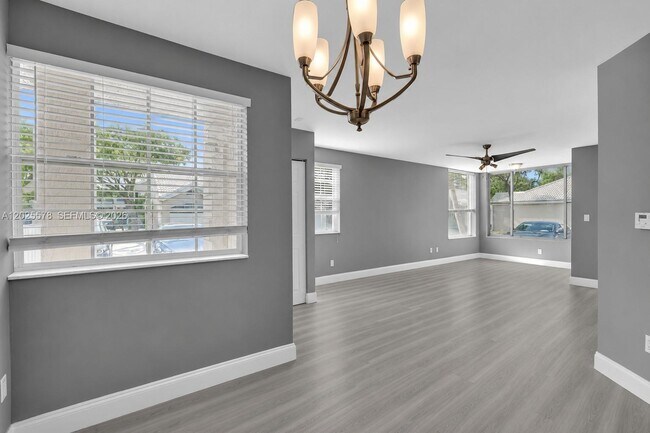 Photo - 2881 N Oakland Forest Dr Unit 112