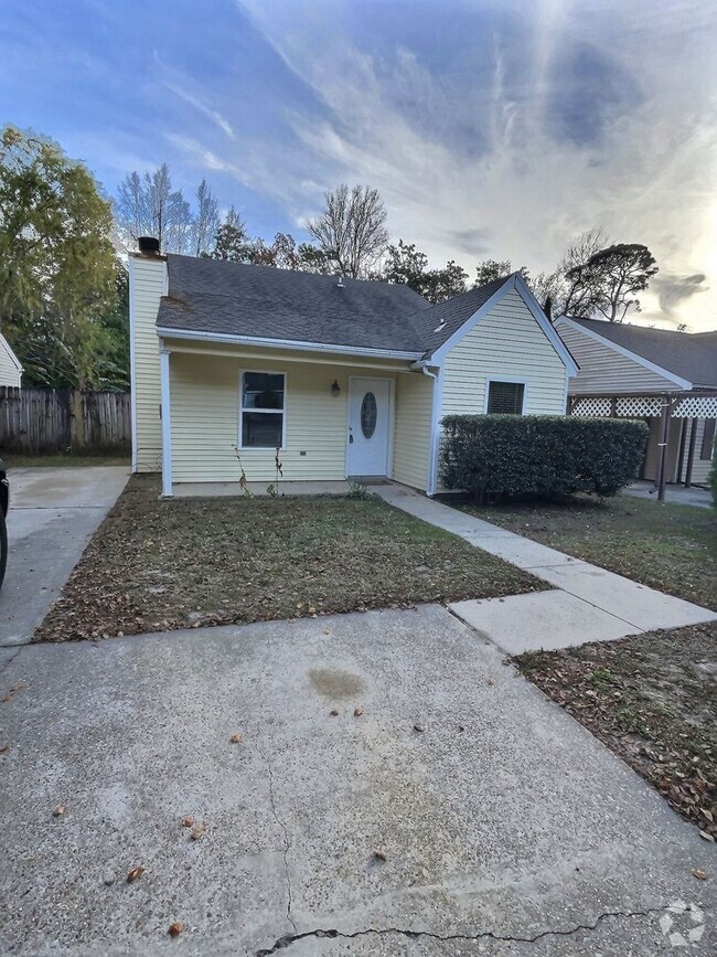 Houses For Rent In Biloxi, MS - 17 Rentals | ForRent.com