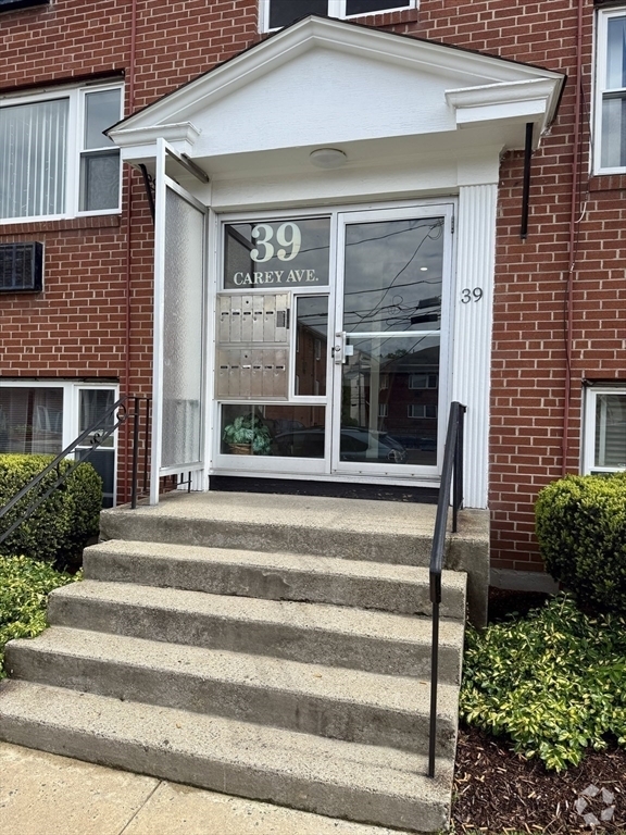 Building Photo - 39 Carey Ave Unit 6 Rental