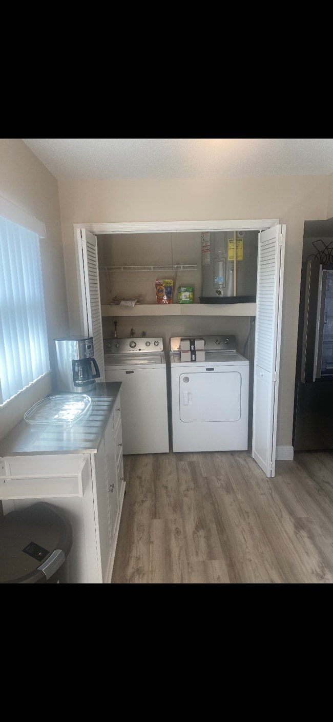 Photo - 3501 E Theresa Ln