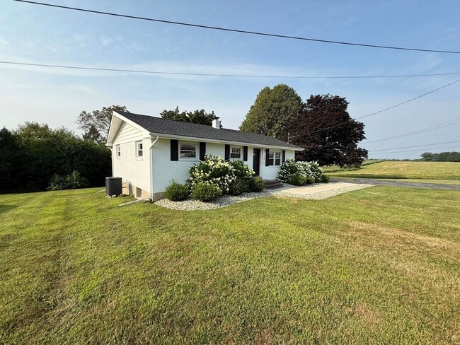 Building Photo - Completely Renovated Ranch in Parkland Sch... Rental