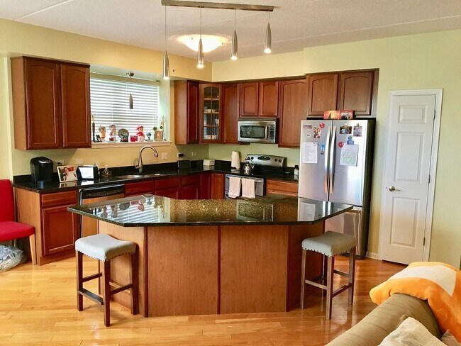 Photo - 77 N Quentin Rd