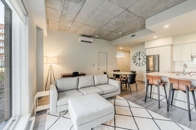 Building Photo - 208 Crevier St Unit 502