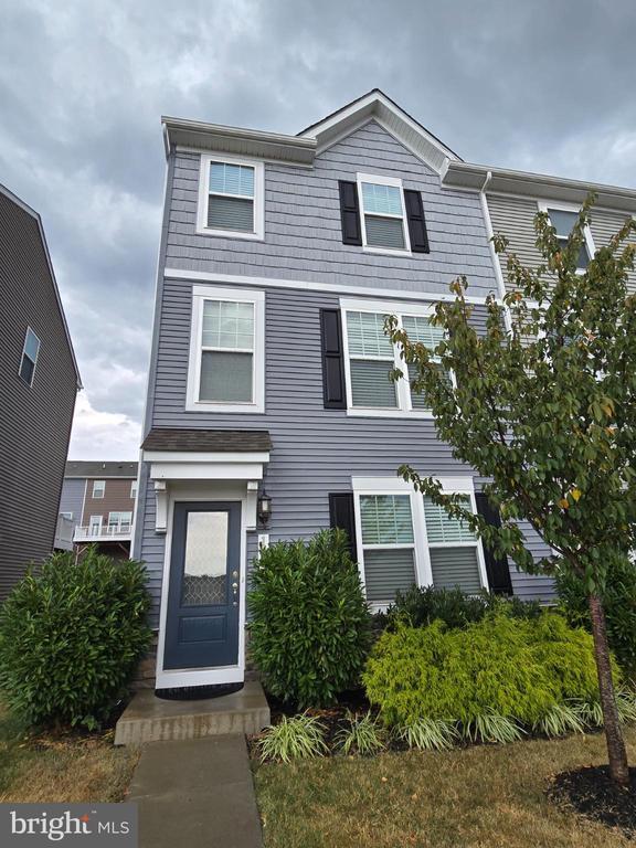 Photo - 191 Presidents Pointe Ave Townhome